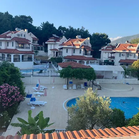 Brooklands 3 Bed Hisaronu شقة *